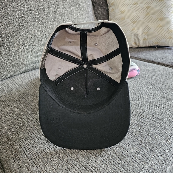Nintendo Snapback Hat - Picture 5 of 7